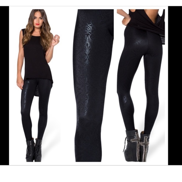 Blackmilk Pants - Blackmilk geometric floral leggings, L